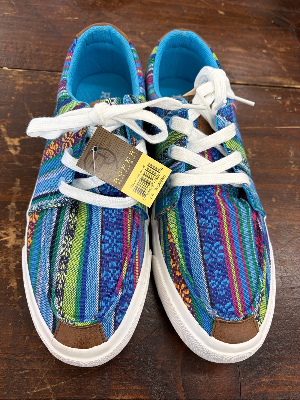 Women’s Riper Aztec Blue Multicolor Canvas Lace-Up Sneakers. NWT.